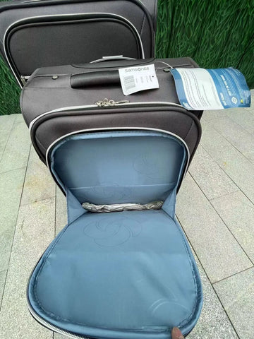Samsonite Maybole 4 Wheels soft spinner - Travelage - Bags and Luggage Store