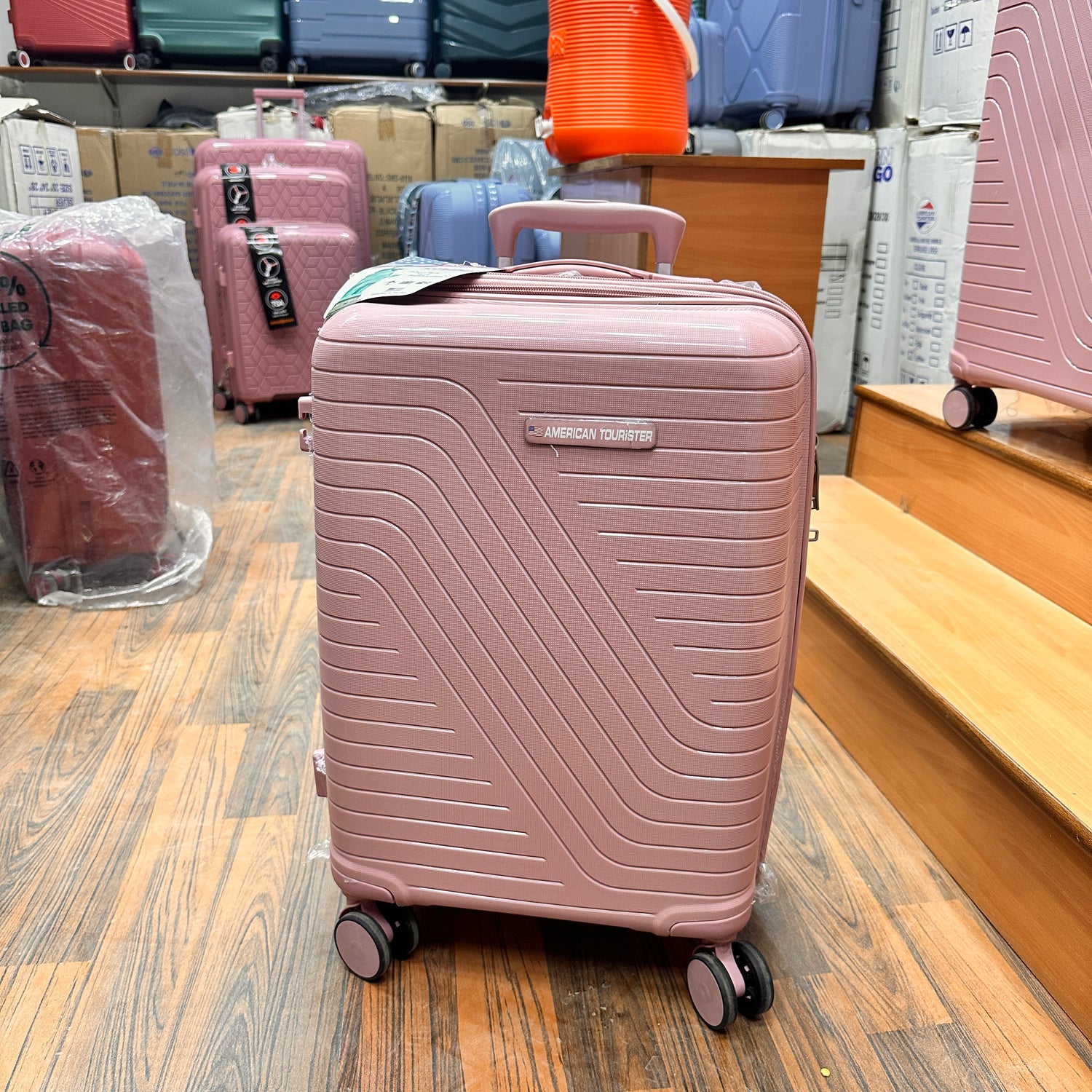 American Tourister - Pp Material Set - High Copy