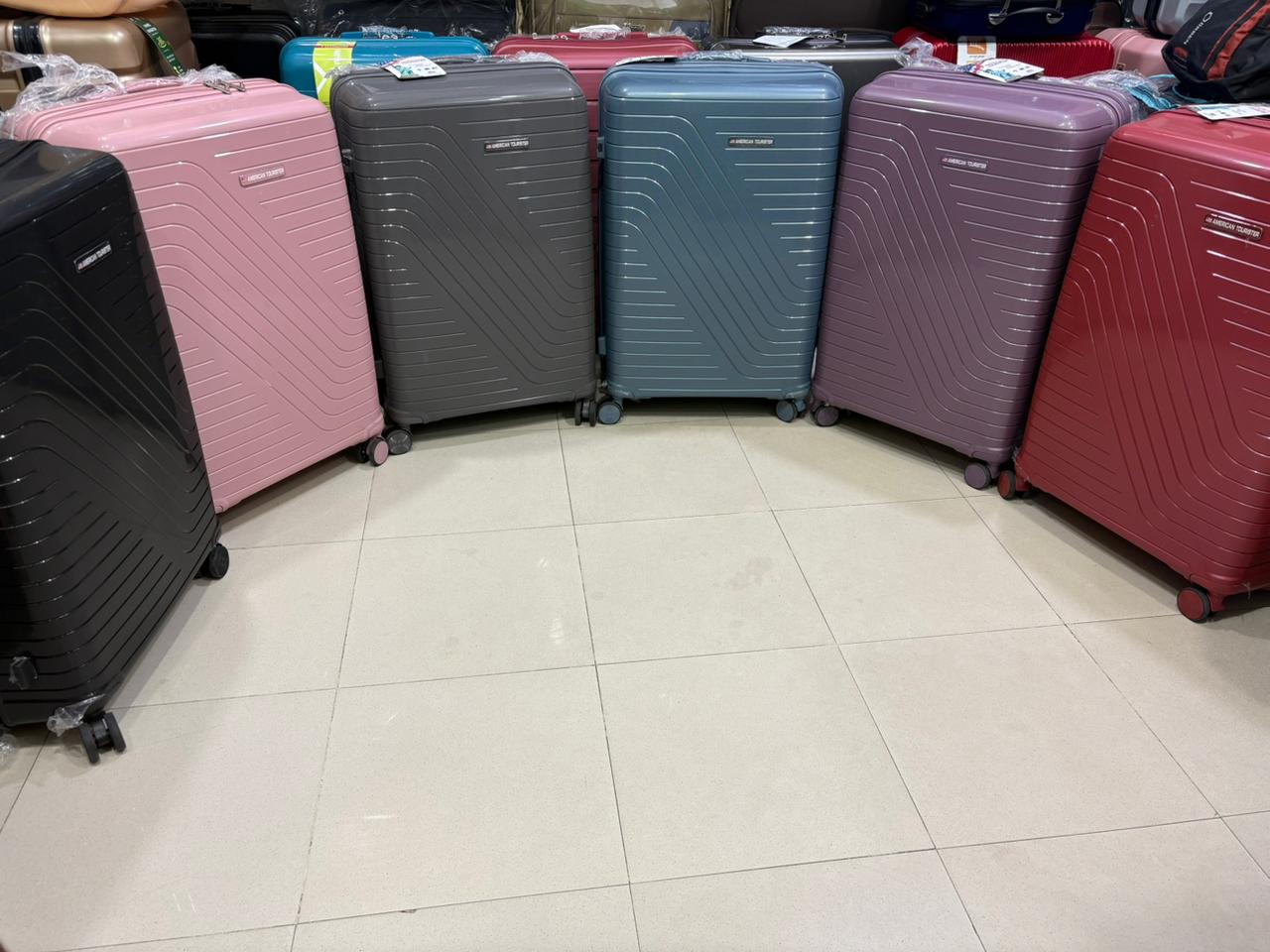 American Tourister - Pp Material Set - High Copy