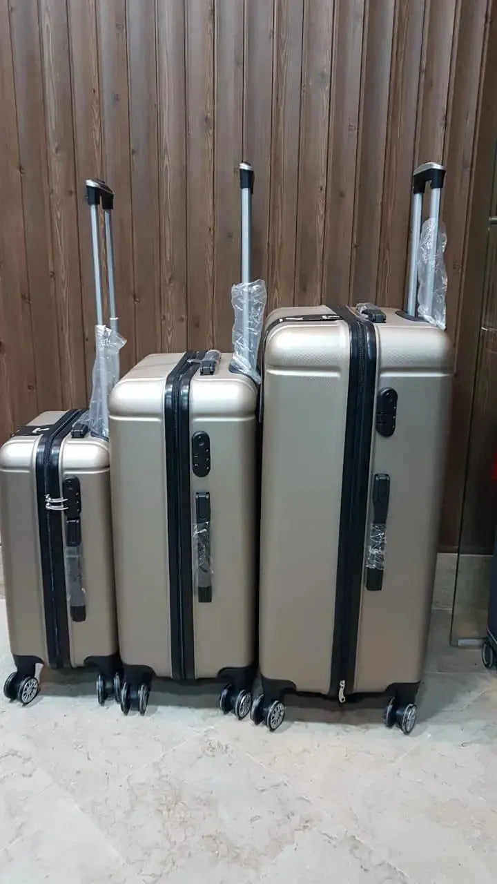 Pigeon Luggage - Model 2104 - Travelage - Bags and Luggage Store